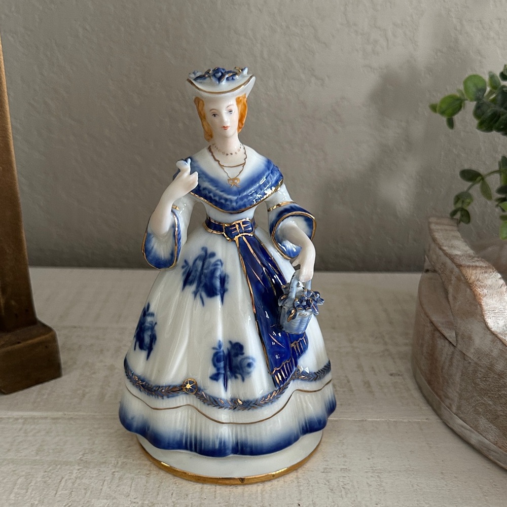 Blue and White Porcelain Victorian Lady